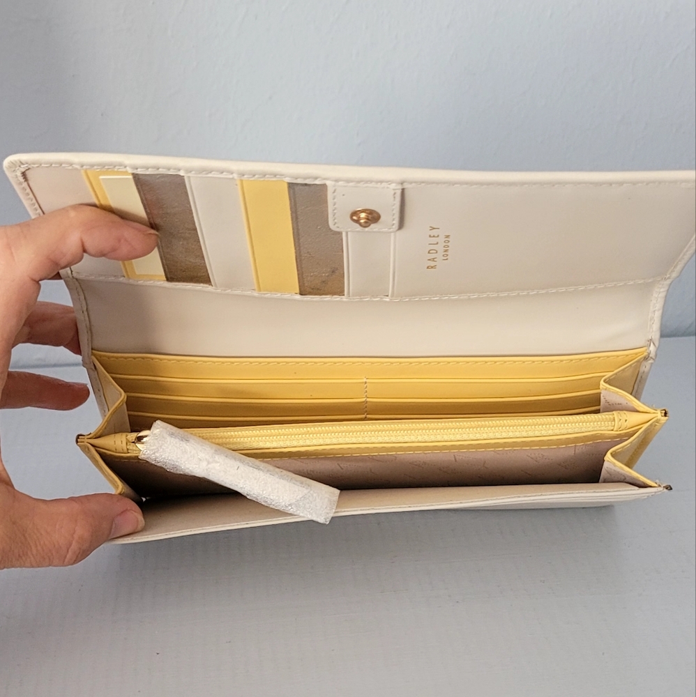 Radley London Leather Flap Wallet - Picture 4 of 5